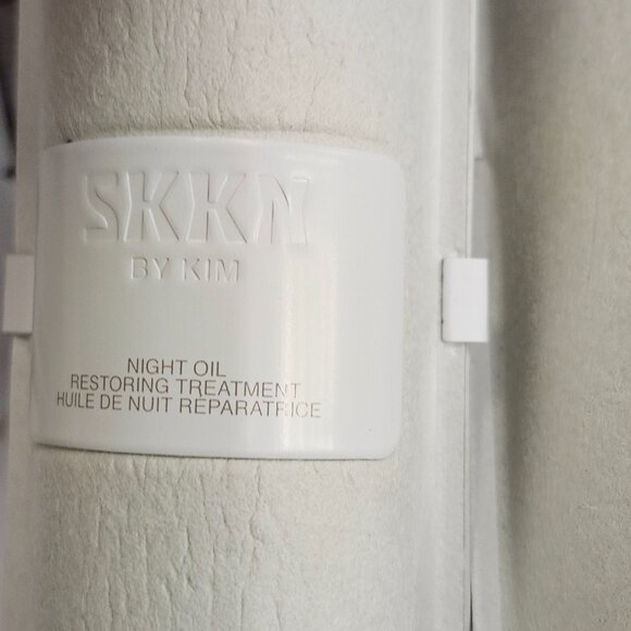 SKKN by Kim 3 Piece Set  NEW - Picture 5 of 8